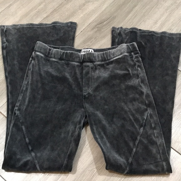 Pam & Gela Gray Velour Flare Leg Pull-On Track Pants size L - Picture 7 of 9